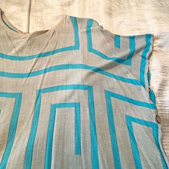 PONCHO, TURQUOISE & LT GREY, ONE SIZE, REVERSIBLE, SILKY VISCOSE, OPEN SIDES - Picture 10 of 10